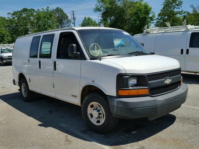 1GCGG25V851215072 - 2005 CHEVROLET EXPRESS G2 WHITE photo 1