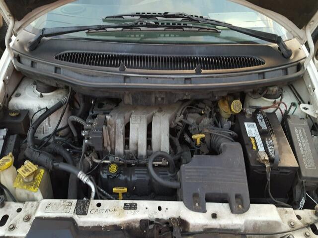 1B4GP44G4YB768893 - 2000 DODGE GRAND CARA WHITE photo 7