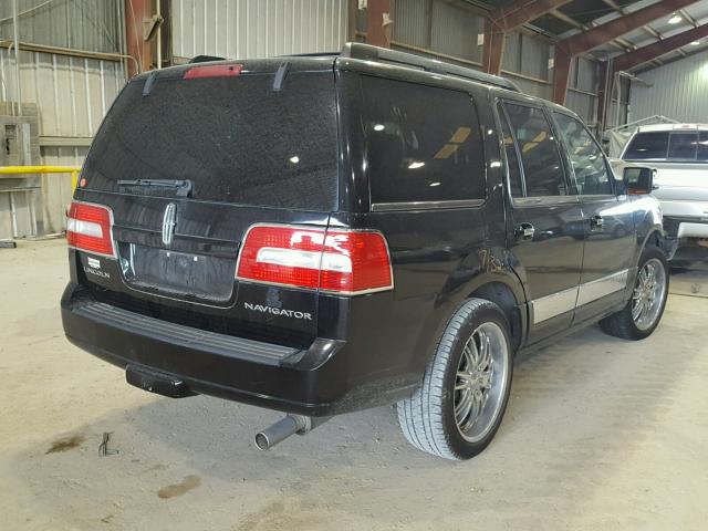 5LMFU275X7LJ25133 - 2007 LINCOLN NAVIGATOR BLACK photo 4