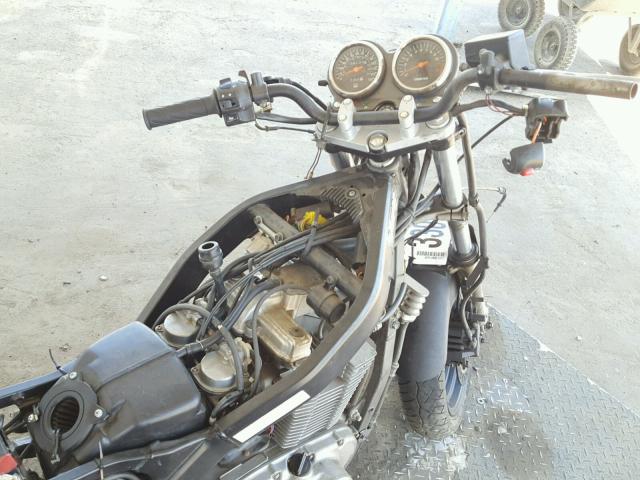 VTTGM51A272101365 - 2007 SUZUKI GS500 SILVER photo 5