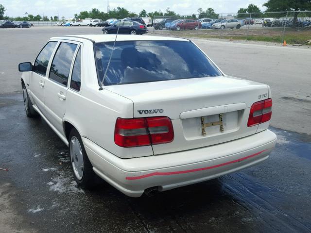 YV1LS5533W2476807 - 1998 VOLVO S70 WHITE photo 3