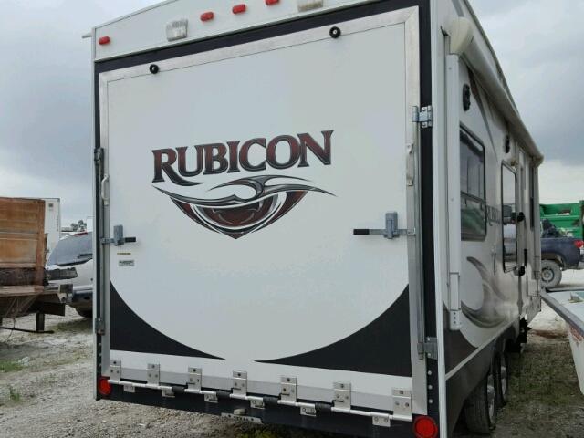 47CTRBL29BM440899 - 2011 DUTC RUBICON WHITE photo 4