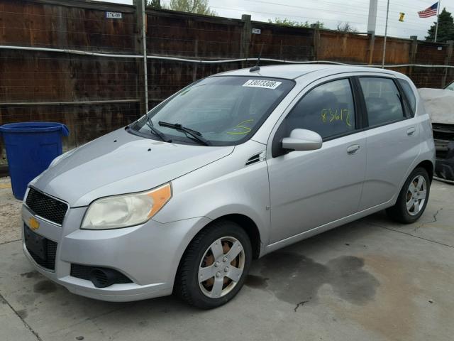 KL1TD66E99B339565 - 2009 CHEVROLET AVEO LS SILVER photo 2