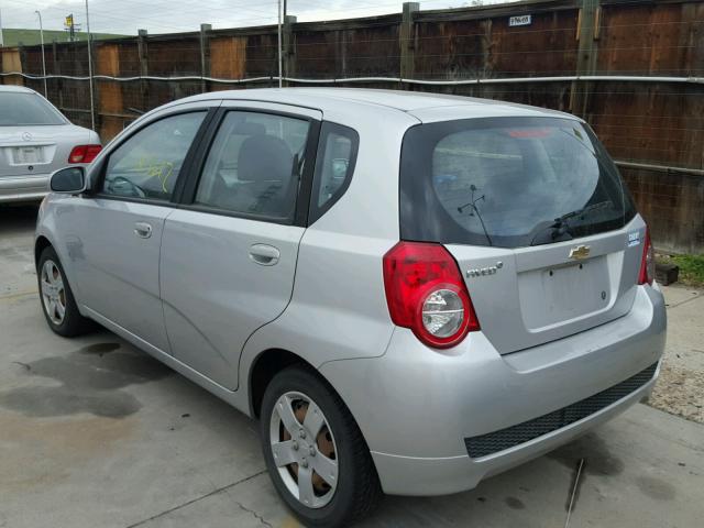 KL1TD66E99B339565 - 2009 CHEVROLET AVEO LS SILVER photo 3