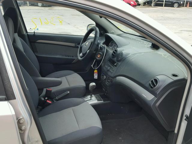 KL1TD66E99B339565 - 2009 CHEVROLET AVEO LS SILVER photo 5