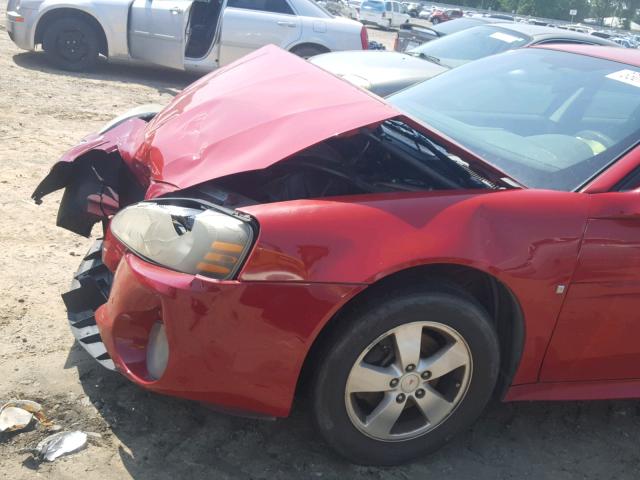2G2WP552181102067 - 2008 PONTIAC GRAND PRIX RED photo 9