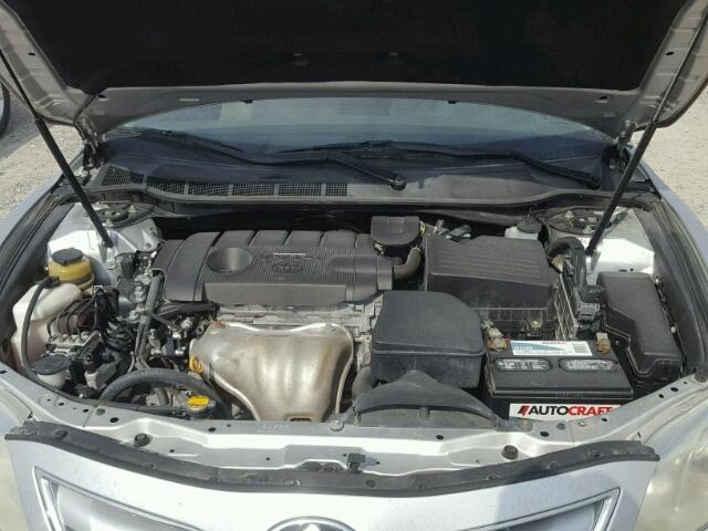 4T1BF3EK2BU610749 - 2011 TOYOTA CAMRY BASE SILVER photo 7