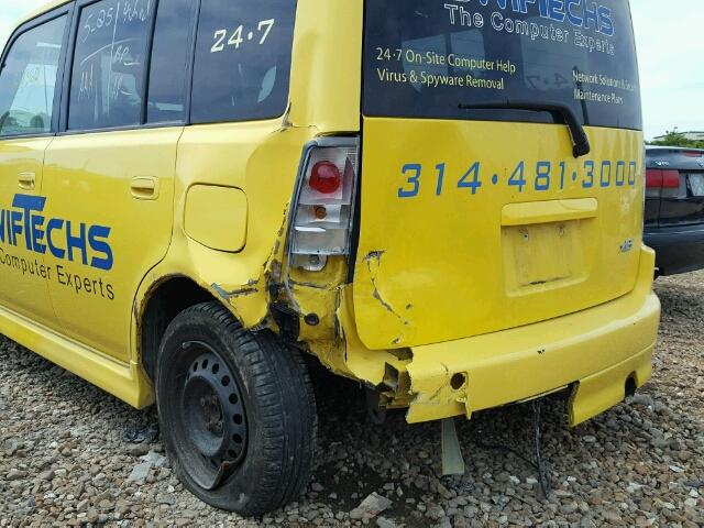 JTLKT334254014535 - 2005 TOYOTA SCION XB YELLOW photo 9