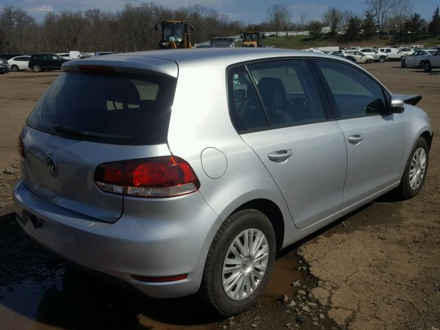 WVWDB7AJ3BW130141 - 2011 VOLKSWAGEN GOLF 银色 照片 4