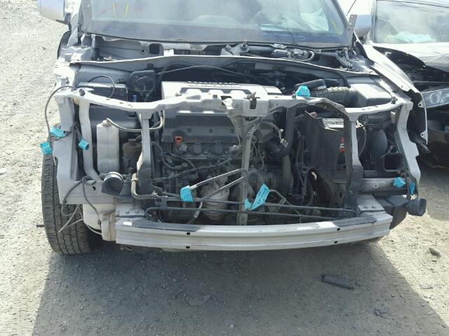 2HKYF18545H572450 - 2005 HONDA PILOT EXL SILVER photo 9