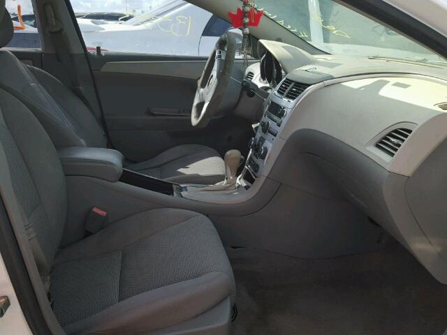 1G1ZA5EU2BF132585 - 2011 CHEVROLET MALIBU LS WHITE photo 5