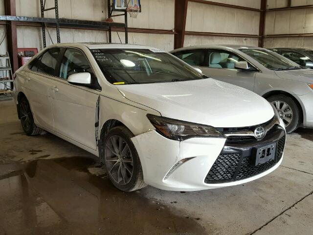 4T1BK1FK9FU554510 - 2015 TOYOTA CAMRY XSE WHITE photo 1