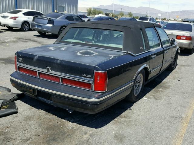 1LNLM81W9VY738807 - 1997 LINCOLN TOWN CAR E BLACK photo 4