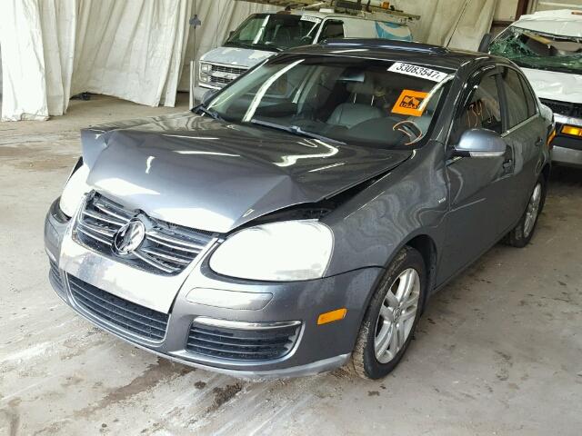 3VWEF71K57M076654 - 2007 VOLKSWAGEN JETTA WOLF GRAY photo 2