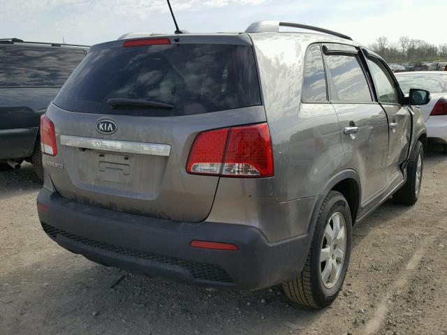 5XYKT3A62CG188944 - 2012 KIA SORENTO BA GRAY photo 4