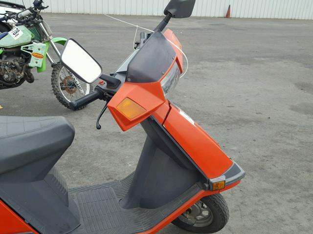 3H1HF0310PD800466 - 1993 HONDA CH80 ORANGE photo 5