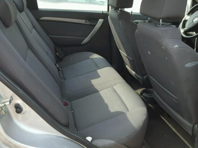 KL1TD56E69B636948 - 2009 CHEVROLET AVEO LS SILVER photo 6