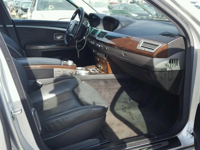 WBAHL83596DT04653 - 2006 BMW 750 I SILVER photo 5