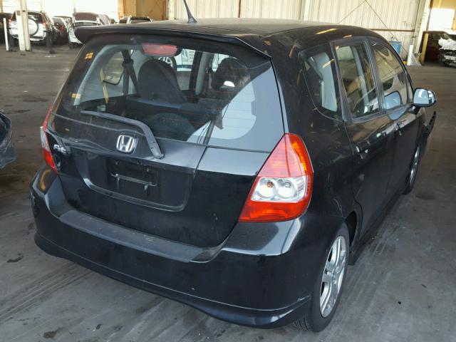 JHMGD37657S005738 - 2007 HONDA FIT S BLACK photo 4