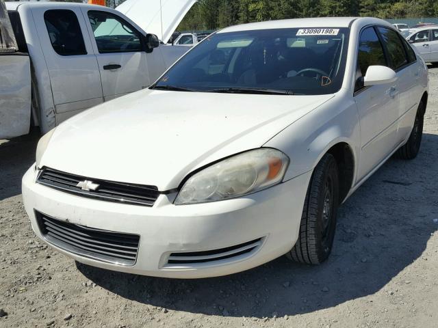 2G1WS553881356418 - 2008 CHEVROLET IMPALA POL WHITE photo 2