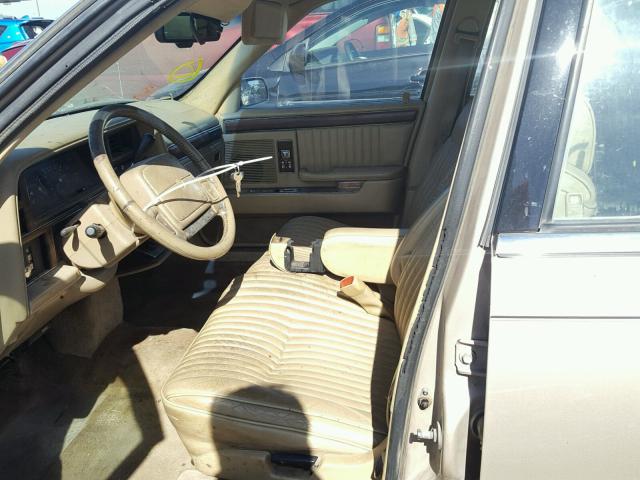 1C3XC66R4MD118778 - 1991 CHRYSLER NEW YORKER 米色 照片 9