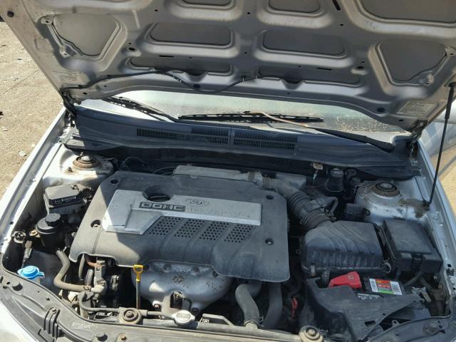 KNAFE161355099972 - 2005 KIA SPECTRA5 SILVER photo 7