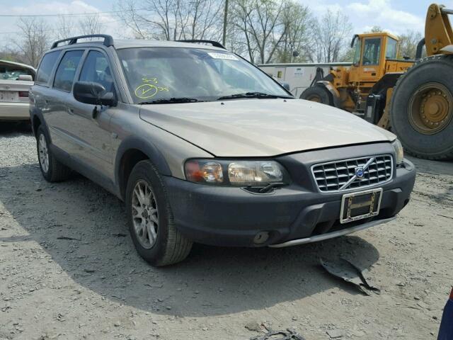 YV1SZ59H041145005 - 2004 VOLVO XC70 GOLD photo 1