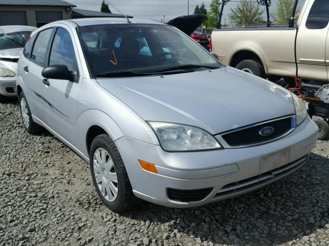 1FAFP37N26W177962 - 2006 FORD FOCUS ZX5 GRAY photo 1