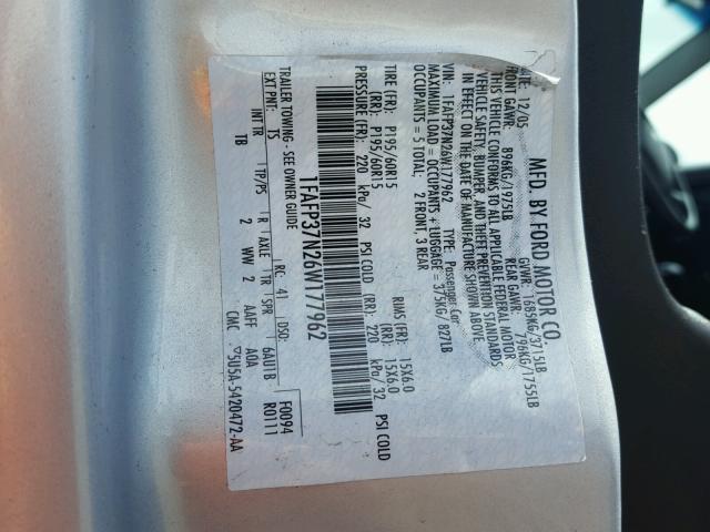 1FAFP37N26W177962 - 2006 FORD FOCUS ZX5 GRAY photo 10