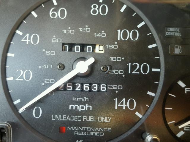 19UYA1251VL003141 - 1997 ACURA 2.2CL Silber Foto 8
