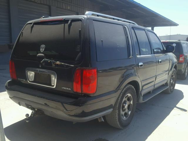 5LMPU28A0XLJ40725 - 1999 LINCOLN NAVIGATOR BLACK photo 4