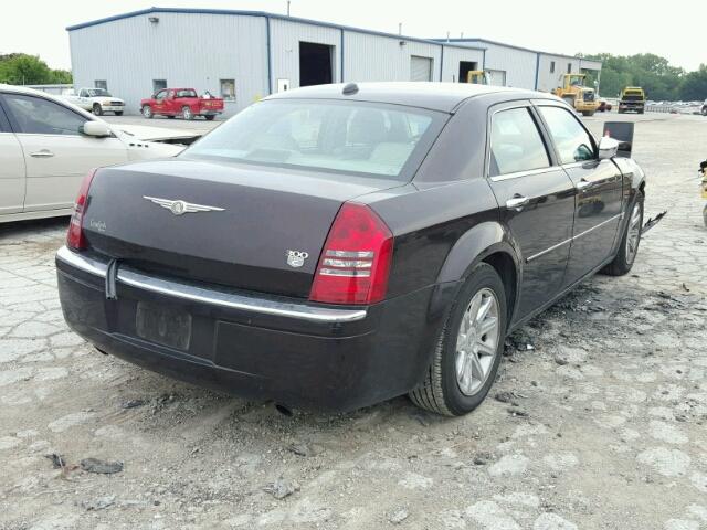 2C3JA63H15H522715 - 2005 CHRYSLER 300C BURGUNDY photo 4