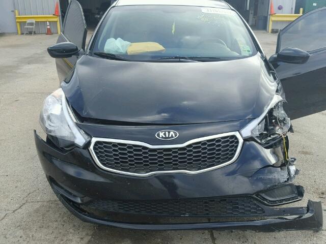 KNAFK4A6XF5376275 - 2015 KIA FORTE BLACK photo 7