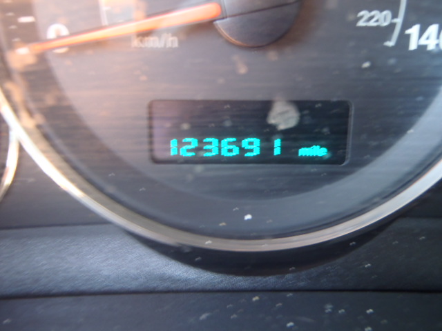 1J8HH48K66C199483 - 2006 JEEP COMMANDER WHITE photo 8