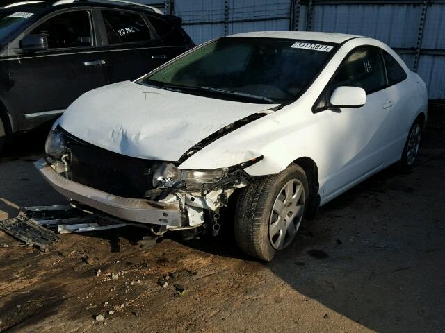 2HGFG12639H525772 - 2009 HONDA CIVIC LX WHITE photo 2