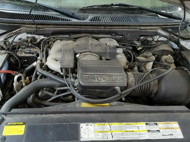 5LMPU28A3YLJ03024 - 2000 LINCOLN NAVIGATOR 白色 照片 7