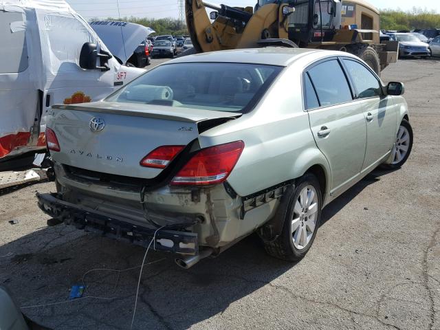 4T1BK36B96U107011 - 2006 TOYOTA AVALON XL GREEN photo 4