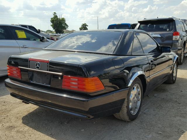 WDBFA63E0RF104076 - 1994 MERCEDES-BENZ SL 320 BLACK photo 4