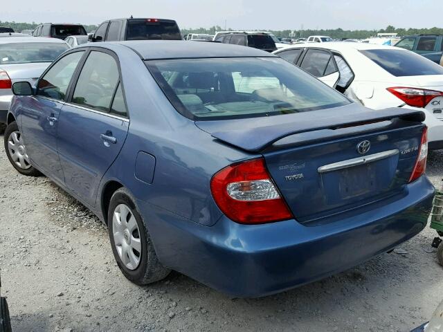 4T1BE32K84U916199 - 2004 TOYOTA CAMRY LE BLUE photo 3