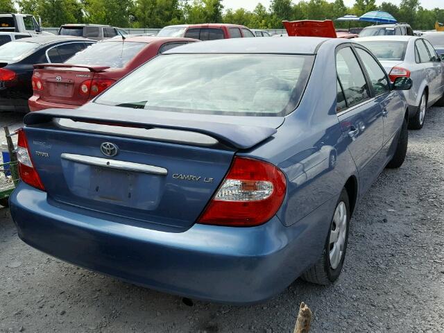 4T1BE32K84U916199 - 2004 TOYOTA CAMRY LE BLUE photo 4