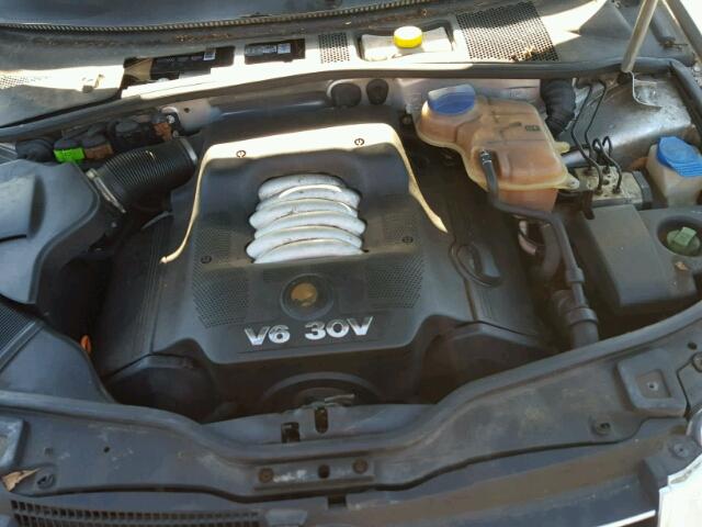 WVWYH63B22E250552 - 2002 VOLKSWAGEN PASSAT GLX 银色 照片 7