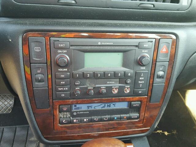 WVWYH63B22E250552 - 2002 VOLKSWAGEN PASSAT GLX 银色 照片 9