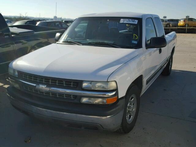 1GCEC19V02Z292085 - 2002 CHEVROLET SILVERADO WHITE photo 2