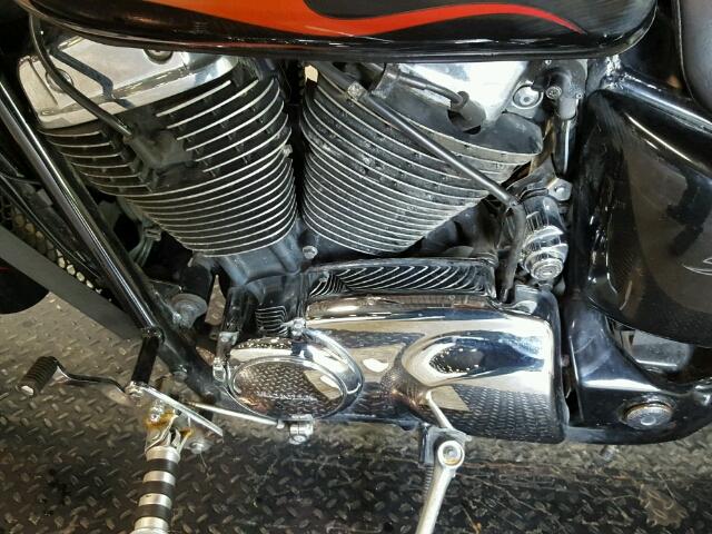 1HFSC43085A503897 - 2005 HONDA VT1100C2 TWO TONE photo 6