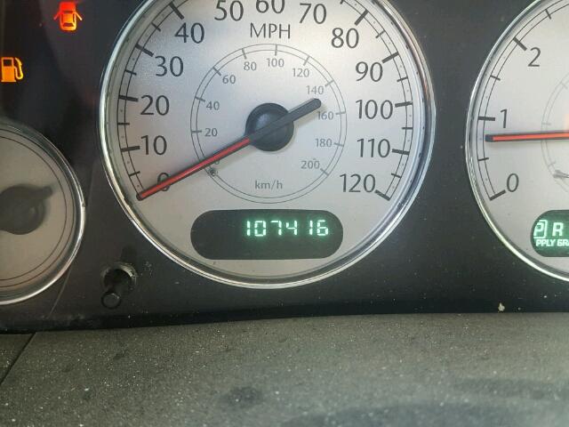 2C4GP64L25R130506 - 2005 CHRYSLER TOWN & COU BURGUNDY photo 8