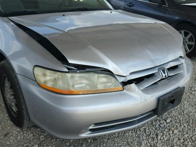 1HGCF86632A171653 - 2002 HONDA ACCORD VAL SILVER photo 9