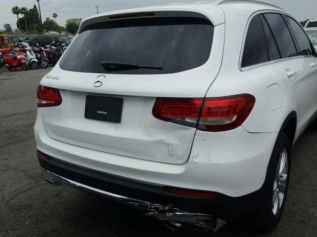 WDC0G4JB2HV005700 - 2017 MERCEDES-BENZ GLC 300 WHITE photo 9