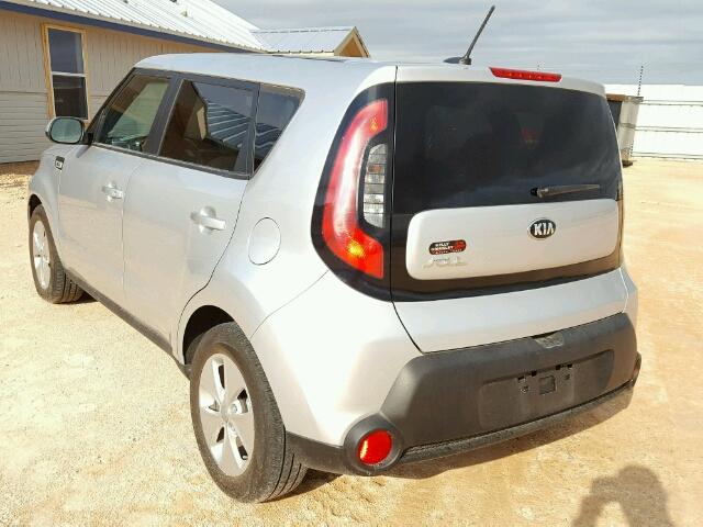 KNDJN2A26F7767059 - 2015 KIA SOUL SILVER photo 3