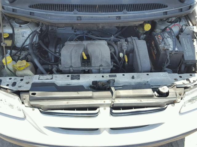 2B4FP25B0YR511508 - 2000 DODGE CARAVAN WHITE photo 7