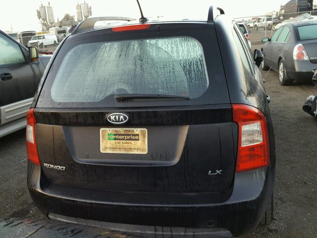 KNAFG528597258912 - 2009 KIA RONDO BASE BLACK photo 9